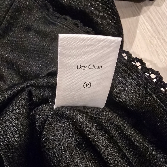 Coldwater Creek Embroidered Black Velvet Bolero Jacket Size 8. 011050426 - Picture 10 of 12